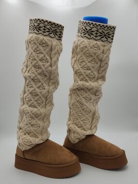 Juneau Size 8 Crotched Faux Fur‎ Upper And Manmade Base Boot